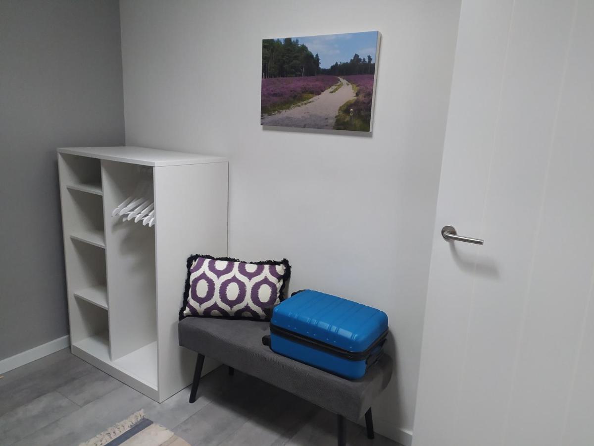 Family Inn Каатсхойвел Экстерьер фото
